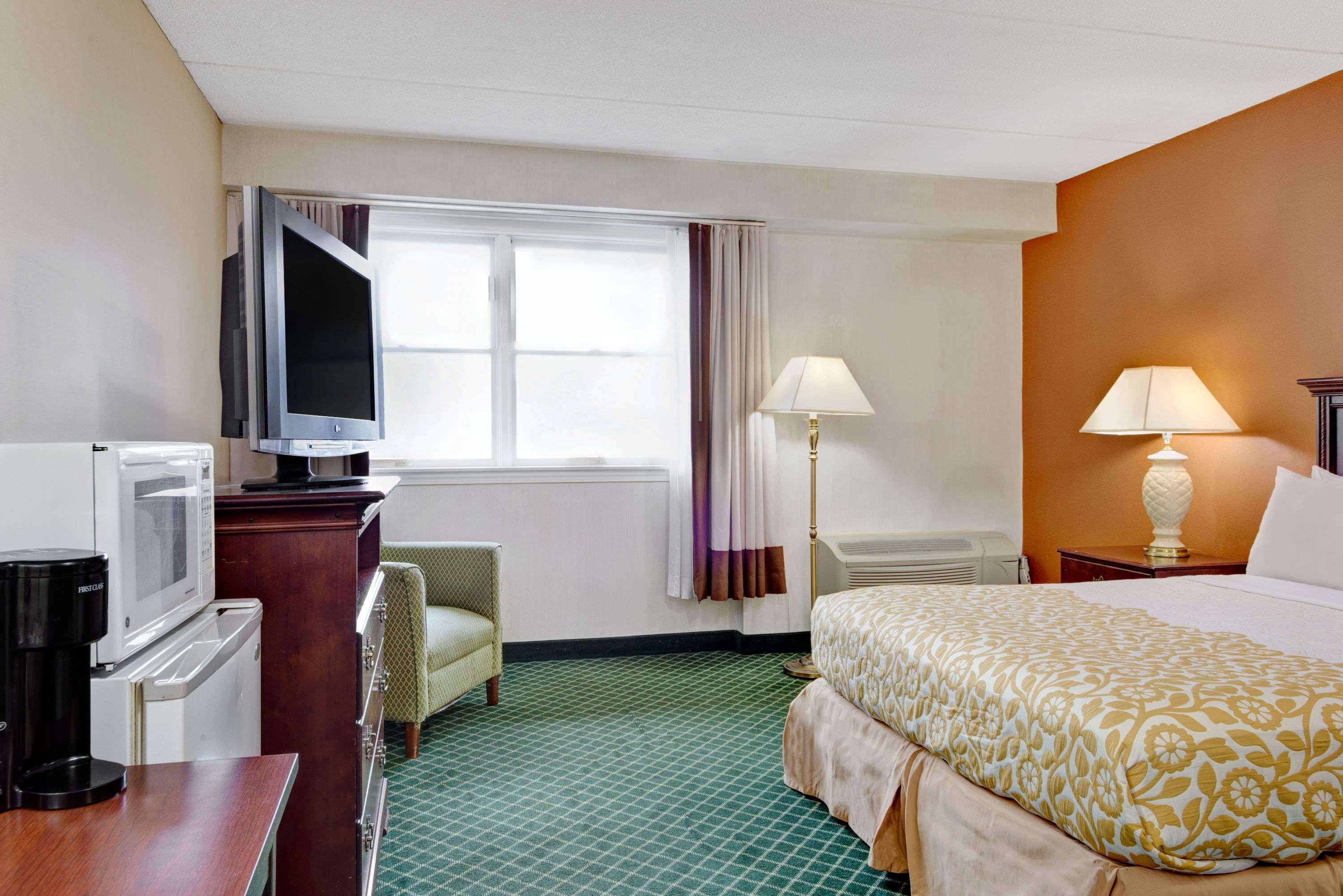 Days Hotel By Wyndham Methuen Ma Conference Center Luaran gambar